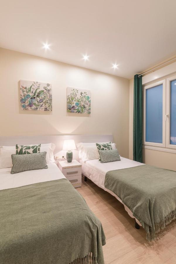 Apartamentos Bellas Artes San Sebastian Exterior photo