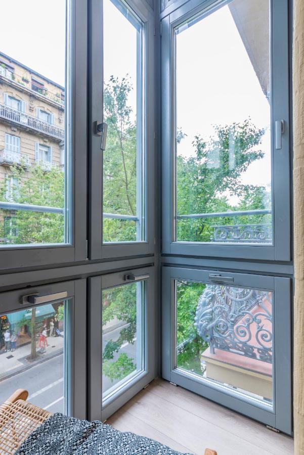 Apartamentos Bellas Artes San Sebastian Exterior photo